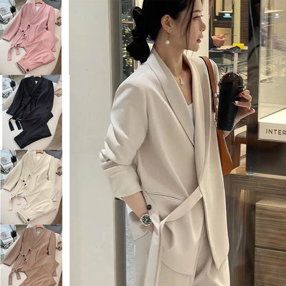 Dvoudílná dámská souprava – sako s vázáním vpředu a kalhoty se širokými nohavicemi