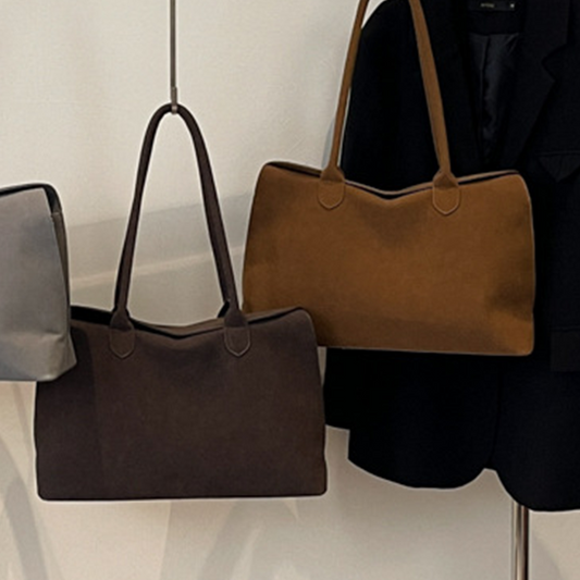 Minimalistická taška s velkou kapacitou