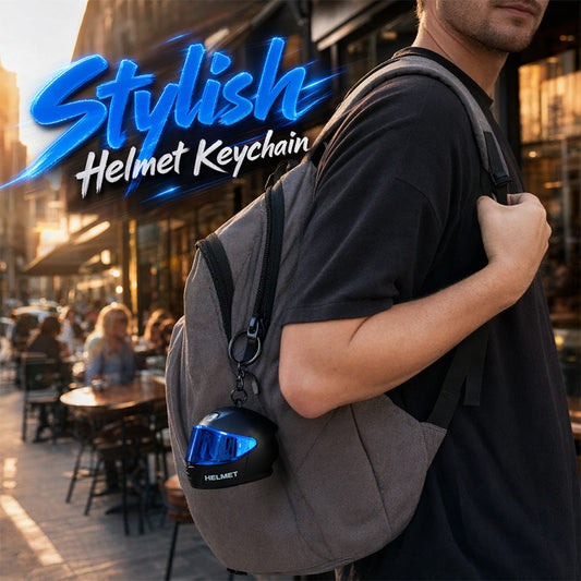Originální přívěsek na klíče ve tvaru miniaturní motocyklové helmy